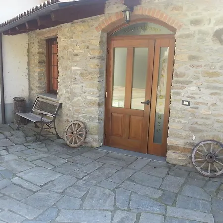 Agriturismo San Lorenzo *