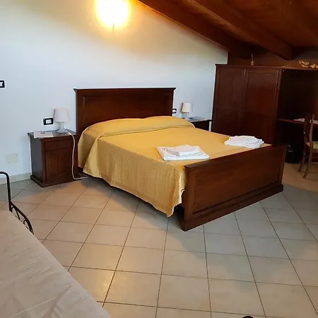 Agriturismo San Lorenzo *